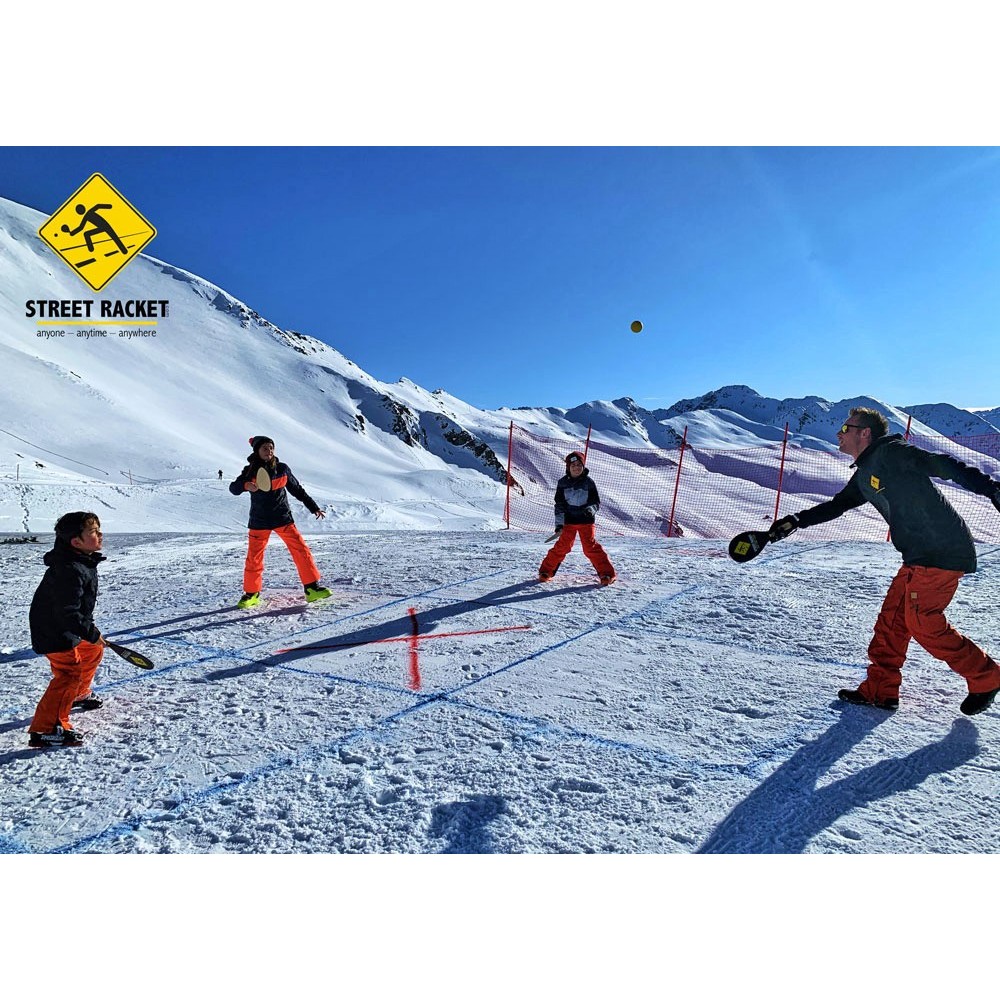 Street racket sulla neve